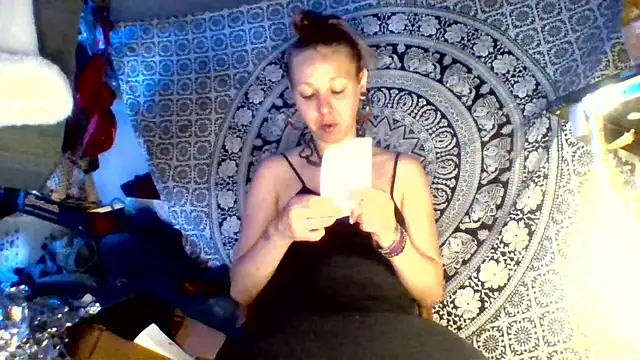 Ambionce online show from May 11, 2026, 7:36 am