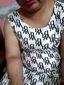 Gujju bhabhi69 online show from April 18, 2026, 11:14 am