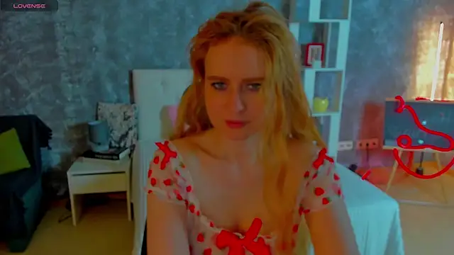 Snapshot of Shiny_Liss chatting on April 18, 2026, 1:31 am Shiny Liss online show from April 18, 2026, 1:31 am