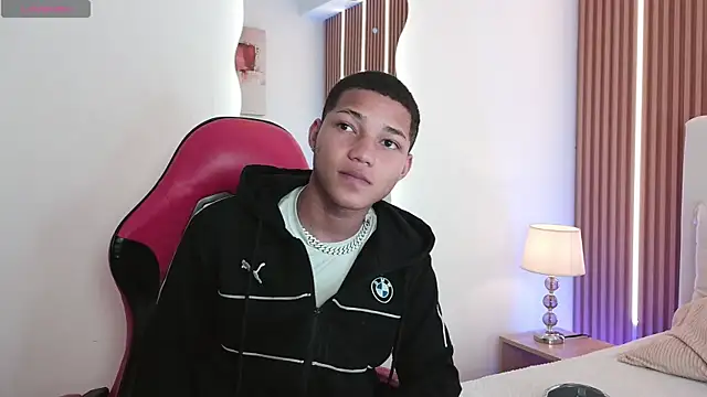 Snapshot of Kelvin_Josue chatting on May 3, 2026, 8:59 pm Kelvin Josue online show from May 3, 2026, 8:59 pm