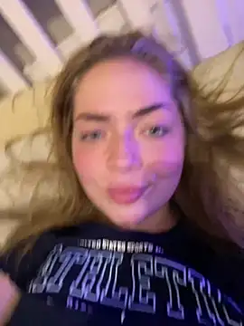 ohitsclarafox online show from June 12, 2026, 1:37 am