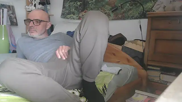 Thomate24 online show from April 9, 2026, 11:48 am