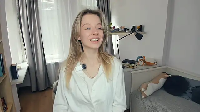 AikoEasterly online show from March 19, 2026, 10:08 am