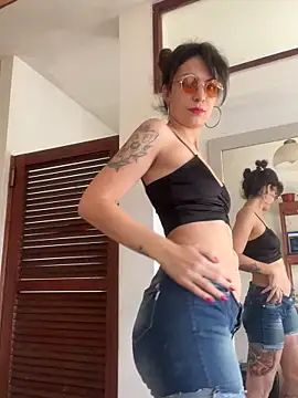 conejita000 online show from April 4, 2026, 8:50 pm