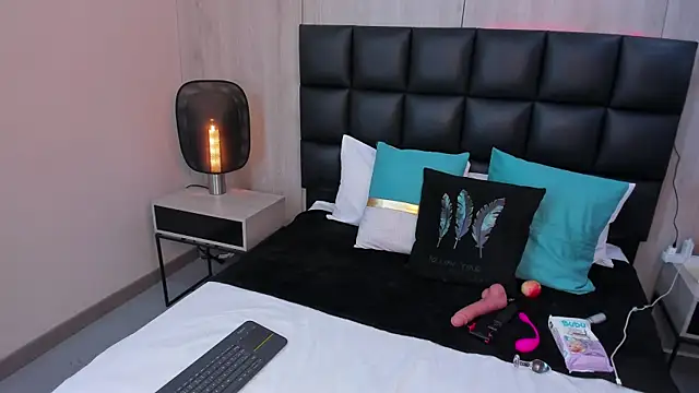 lexy cartier online show from April 28, 2026, 4:34 pm