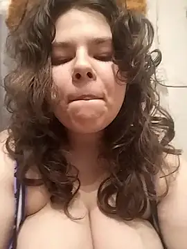 Oksa FoxFire online show from March 28, 2026, 4:28 pm