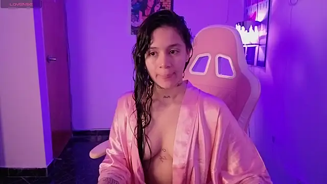 Snapshot of Oliviasims chatting on March 23, 2026, 8:46 pm Oliviasims online show from March 23, 2026, 8:46 pm
