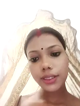 Candyy crushh online show from April 23, 2026, 12:15 pm