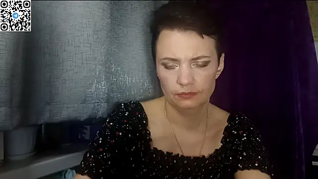HotMamaQueen234 online show from May 16, 2026, 8:07 pm