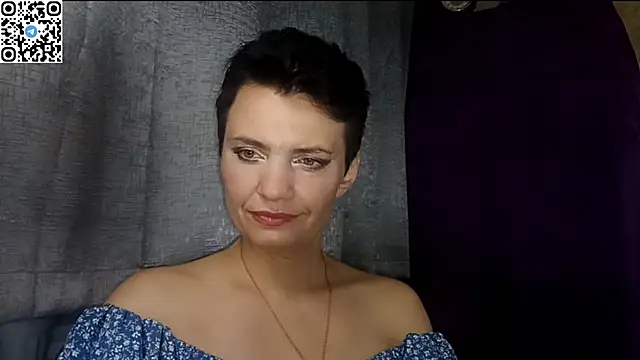 HotMamaQueen234 online show from May 21, 2026, 9:11 pm