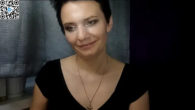 HotMamaQueen234 online show from June 13, 2026, 12:30 am