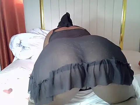 mamamia the queen online show from March 27, 2026, 12:16 pm