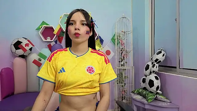 Isaa Skinny online show from June 18, 2026, 3:40 am