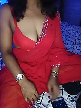 Snapshot of mayakapoor880 chatting on May 15, 2026, 5:42 pm mayakapoor880 online show from May 15, 2026, 5:42 pm