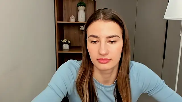 CarrieAndzulis online show from March 22, 2026, 2:37 am