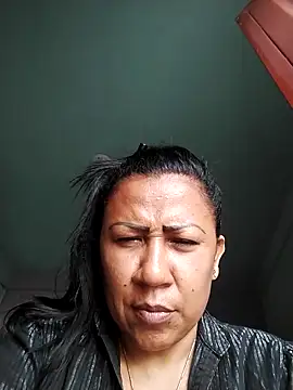 juliataylorhot online show from April 12, 2026, 7:52 pm