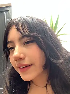 MayyBonita online show from June 12, 2026, 7:02 pm