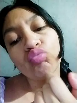 Snapshot of LatinSquirtBaby chatting on June 16, 2026, 1:25 pm LatinSquirtBaby online show from June 16, 2026, 1:25 pm