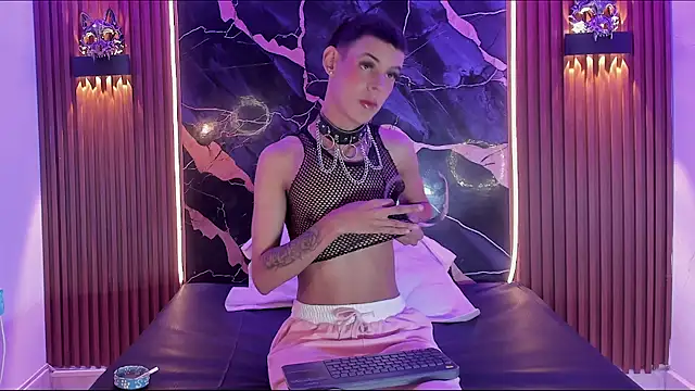 Snapshot of Kitty_New_house chatting on April 1, 2026, 8:06 pm Kitty New house online show from April 1, 2026, 8:06 pm