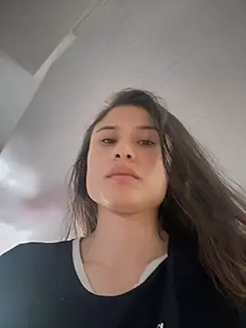 Snapshot of Ariaferrer chatting on July 10, 2026, 3:58 pm Ariaferrer online show from July 10, 2026, 3:58 pm