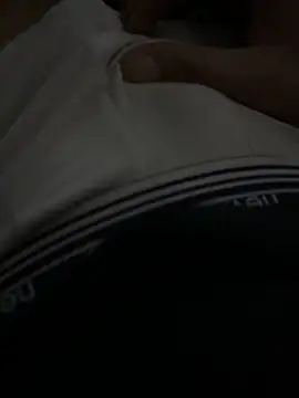 Snapshot of jeromelightskin5 chatting on March 17, 2026, 1:21 am jeromelightskin5 online show from March 17, 2026, 1:21 am