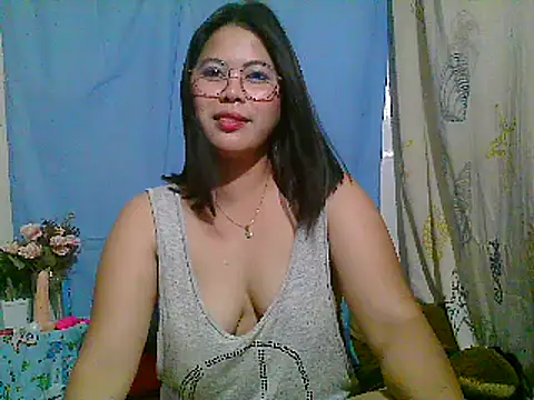 asianflirtt35 online show from May 13, 2026, 6:33 am