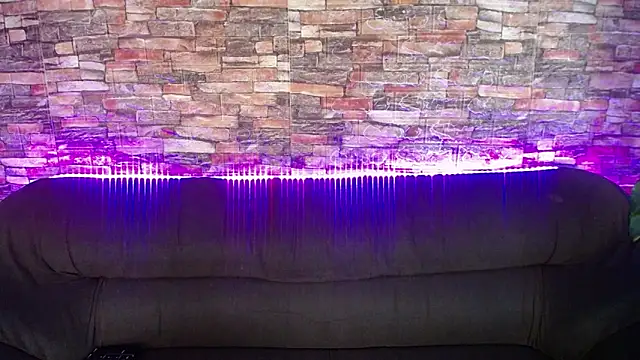 sweetbloomcs online show from April 28, 2026, 8:58 pm