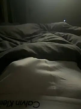 zoladj online show from April 16, 2026, 10:56 pm