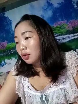 Huemy098 online show from March 27, 2026, 2:17 am