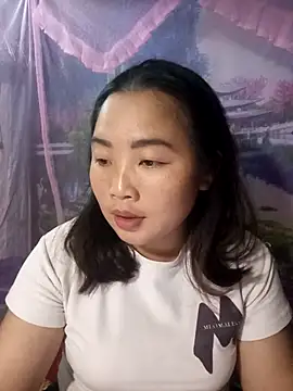 Huemy098 online show from May 11, 2026, 3:29 pm