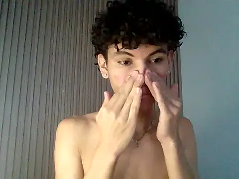 Snapshot of Samu_cint chatting on July 1, 2026, 8:52 pm Samu cint online show from July 1, 2026, 8:52 pm
