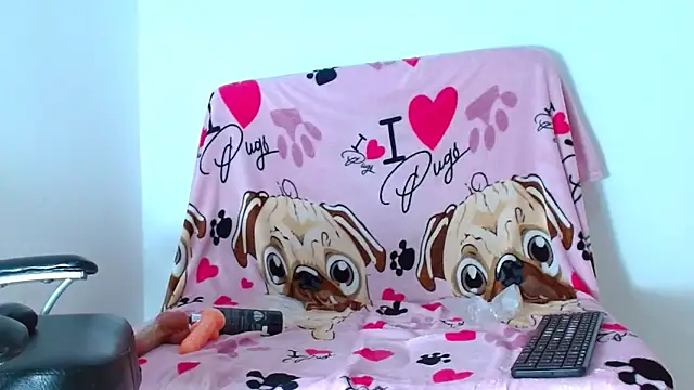 ambar69noir online show from April 3, 2026, 11:25 pm