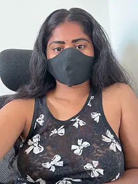 sexy-riyaa43 online show from March 28, 2026, 9:42 am
