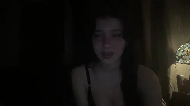 danneillove online show from April 10, 2026, 5:01 am