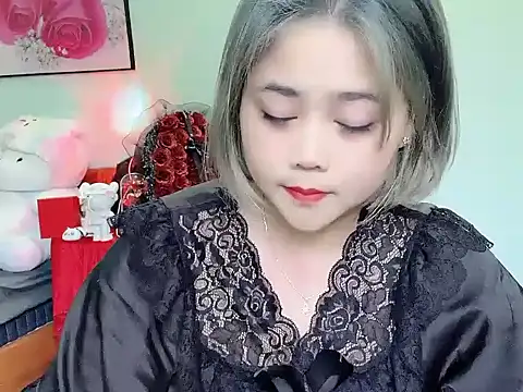 Nhanlu009 online show from May 13, 2026, 9:39 am
