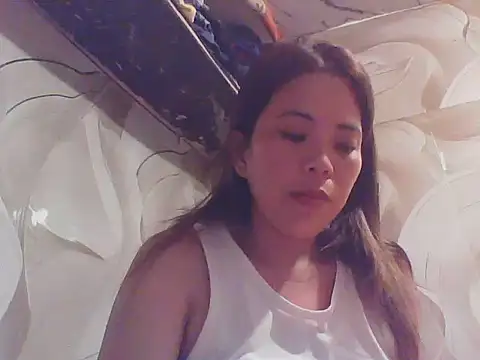 sweetciendy online show from June 9, 2026, 6:41 pm
