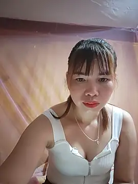 Reeoo-93 online show from May 8, 2026, 9:09 pm