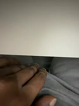 akhilvaran42 online show from March 18, 2026, 1:47 pm