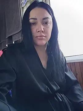 Elsie-Nora online show from July 15, 2026, 9:03 am