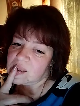 ViktoriaToytor55 online show from April 2, 2026, 8:39 pm