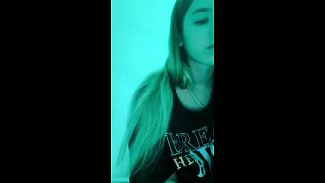 Nadinx online show from March 18, 2026, 11:52 pm