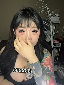 Coco4669 online show from March 18, 2026, 8:23 pm