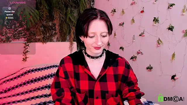 Snapshot of Kira__Cutie chatting on June 11, 2026, 8:18 pm Kira Cutie online show from June 11, 2026, 8:18 pm