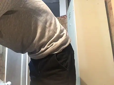 Snapshot of saber910 chatting on March 30, 2026, 10:33 pm saber910 online show from March 30, 2026, 10:33 pm