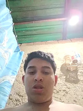 alee28728 online show from May 9, 2026, 8:41 am