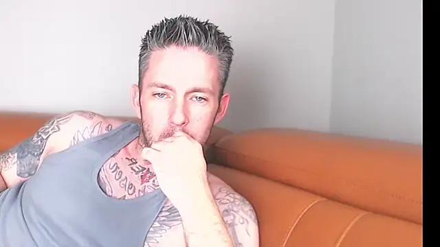 SkylarrGrey online show from April 2, 2026, 8:17 pm