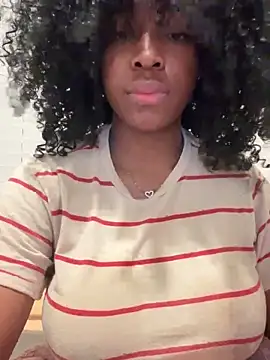 saddielovee online show from March 19, 2026, 8:07 am