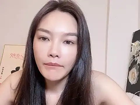 leilei998 online show from May 13, 2026, 1:19 pm