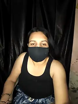 REENA-STRIP online show from April 25, 2026, 2:58 pm