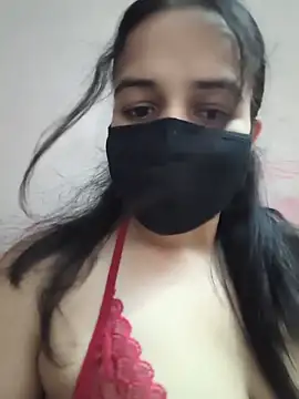 REENA-STRIP online show from May 17, 2026, 8:23 am